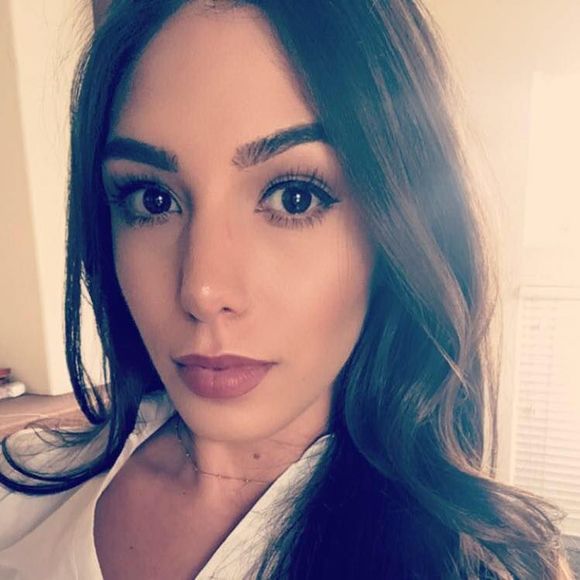 Meet your Posher, Anna - Picture 1 of 1